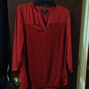 Sale 3/$15! Liz Claiborne v-neck tunic